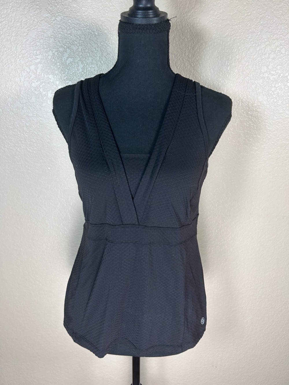 LIJA Black V-Neck Athletic Tank Top with Shelf Bra Support